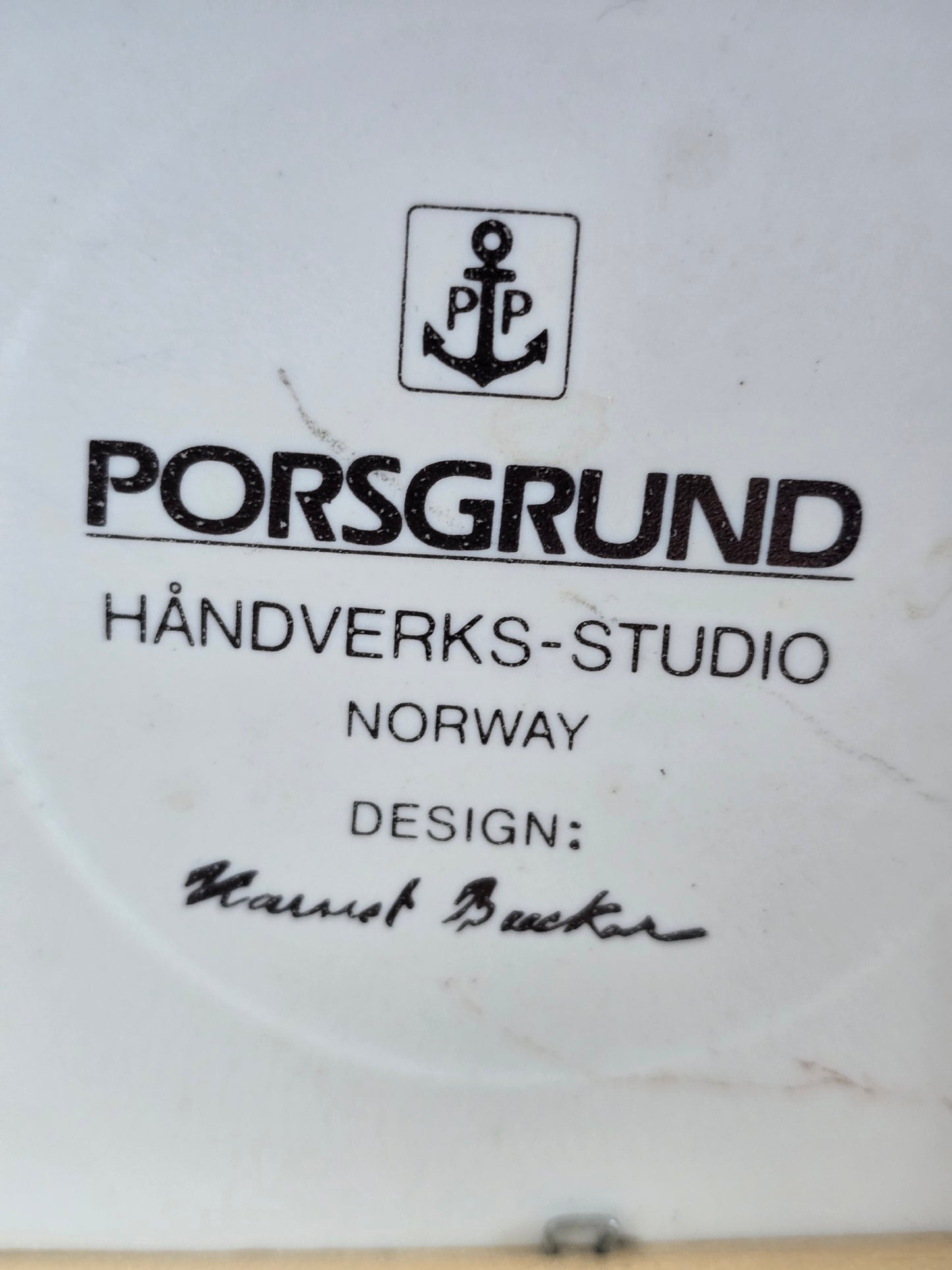 Harriet Backer paveikslėlis ant Porsgrund porceliano