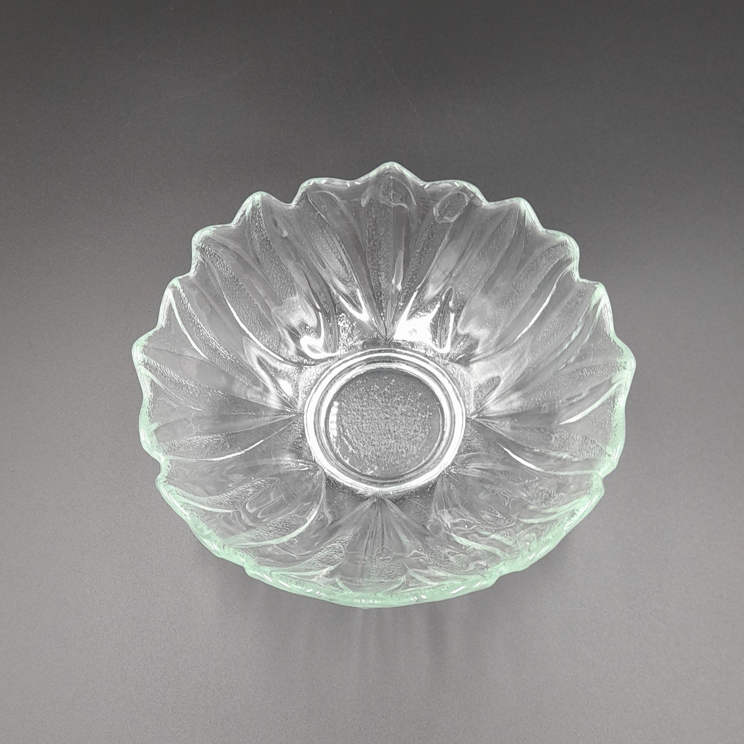 Žalsvo stiklo saldaininė