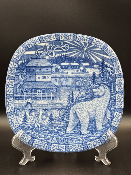 Kalėdinė 1975 m lėkštė