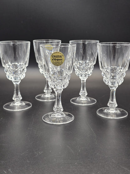 Krištolinės taurelės stipriems gėrimams