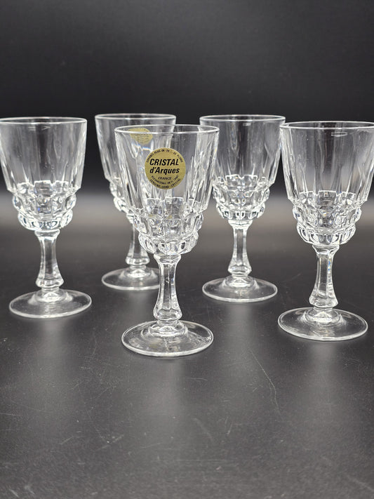 Krištolinės taurelės stipriems gėrimams